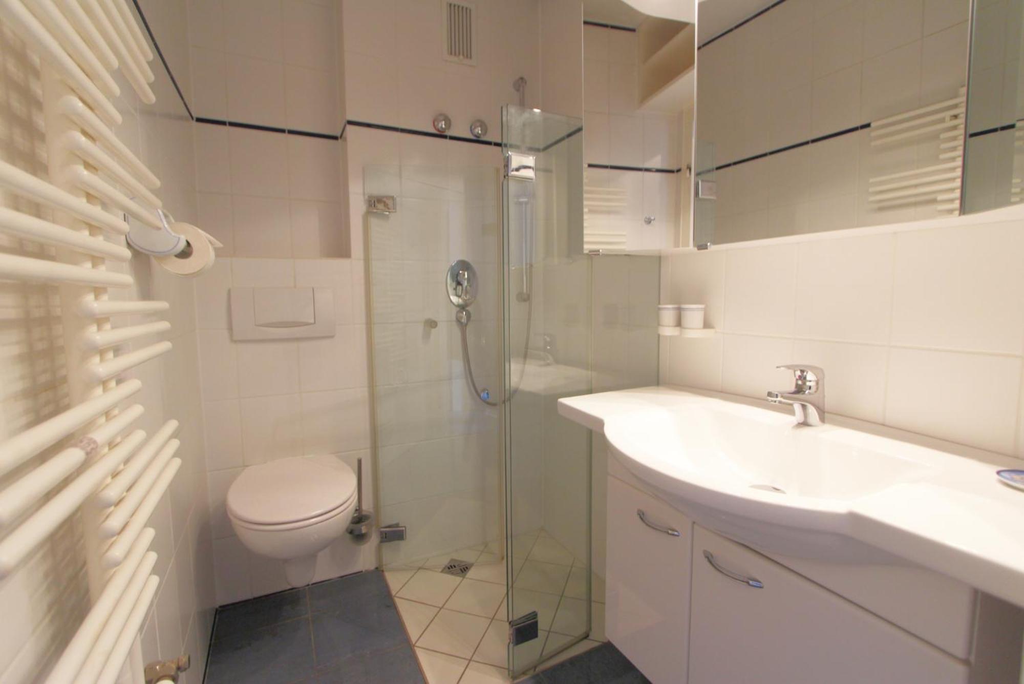 Apartment Duenenstrasse 29b, Eg Links *